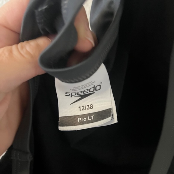 Speedo Black and Gray Women's One Piece Swimsuit - Picture 4 of 4